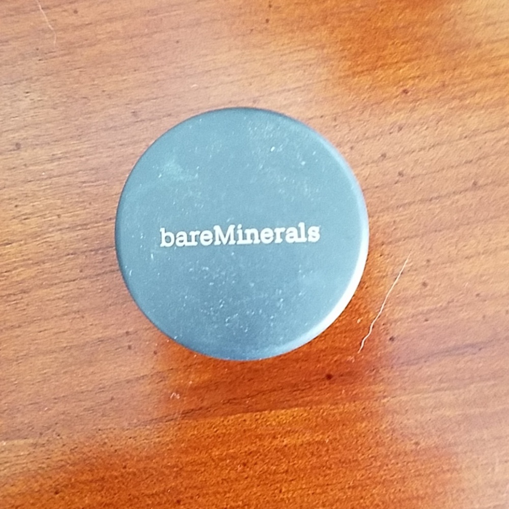 Brand new Bare Minerals eyeshadow - celery (green)